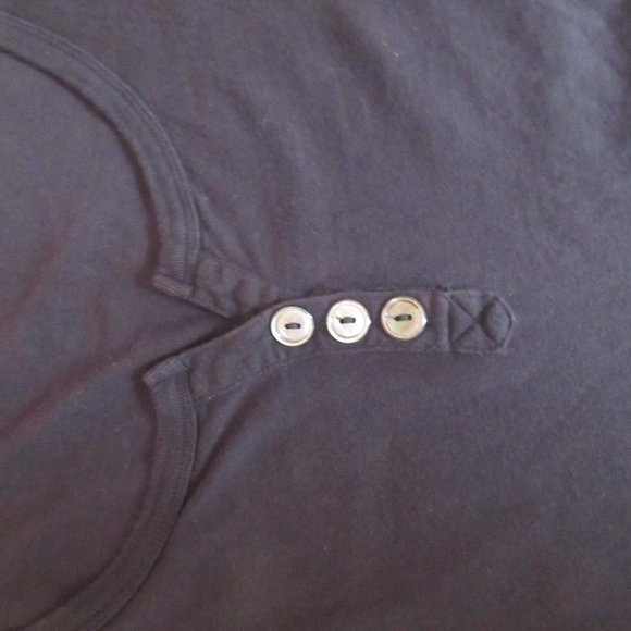 Wilfred Aritzia  Blouse Top Black 3 Buttons Cotton  Women Medium - Picture 10 of 10